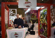 Adam Pajewski from Polish exporter Rajpol. They specialize in apples.